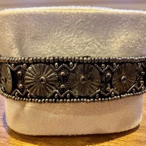 Silver Metal Detailed Women's Bracelet